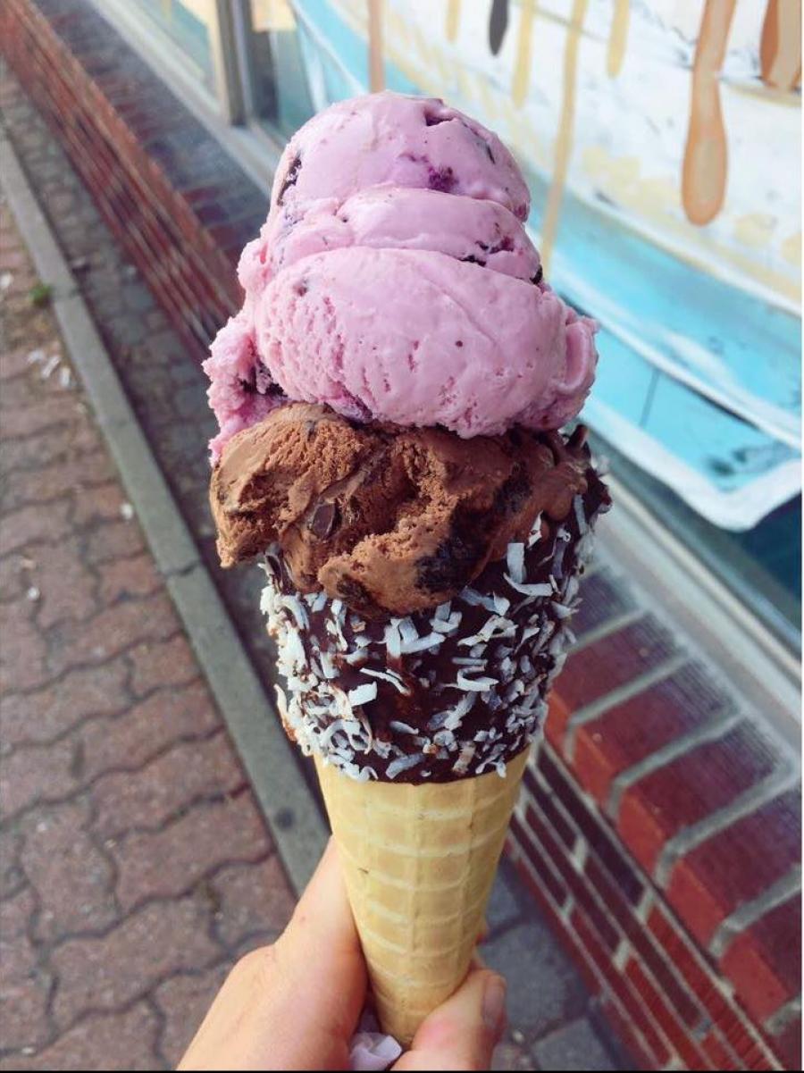 Ice Cream at Le Scoop Royal, Edmundston. Photo @scooproyaledmundston