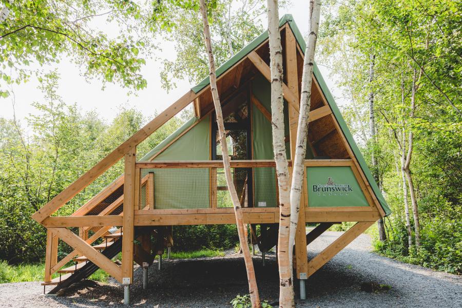 a chalet at republique provincial park