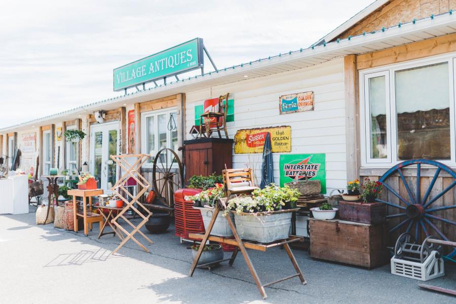 Village Antiques and More, antique shop, Drummond