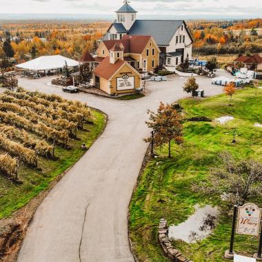 Magnetic Hill Winery in the fall