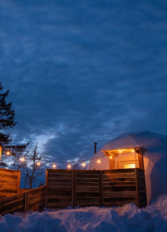 A dome in the night at Cielo Glamping Maritime in Haut-Shippagan